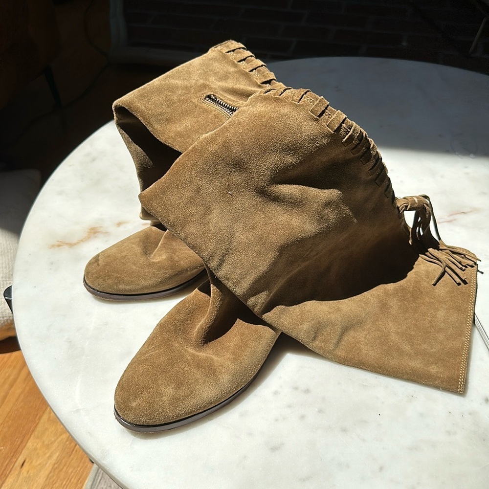 Flawless Frye like new over the knee leather suede caramel tall boots